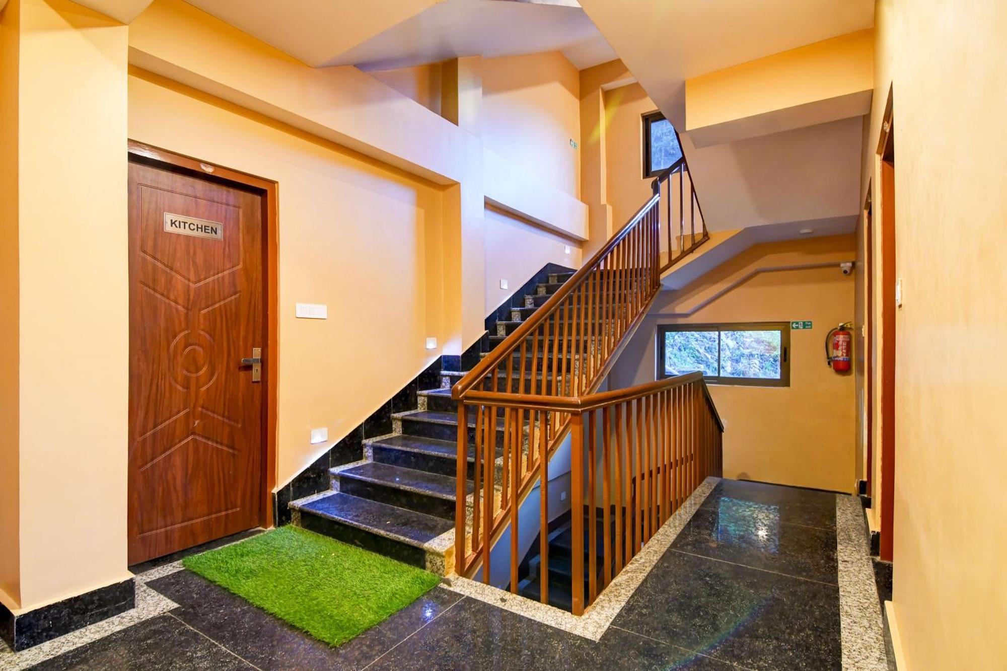 Super Townhouse Downtown Gangtok Hotell Eksteriør bilde