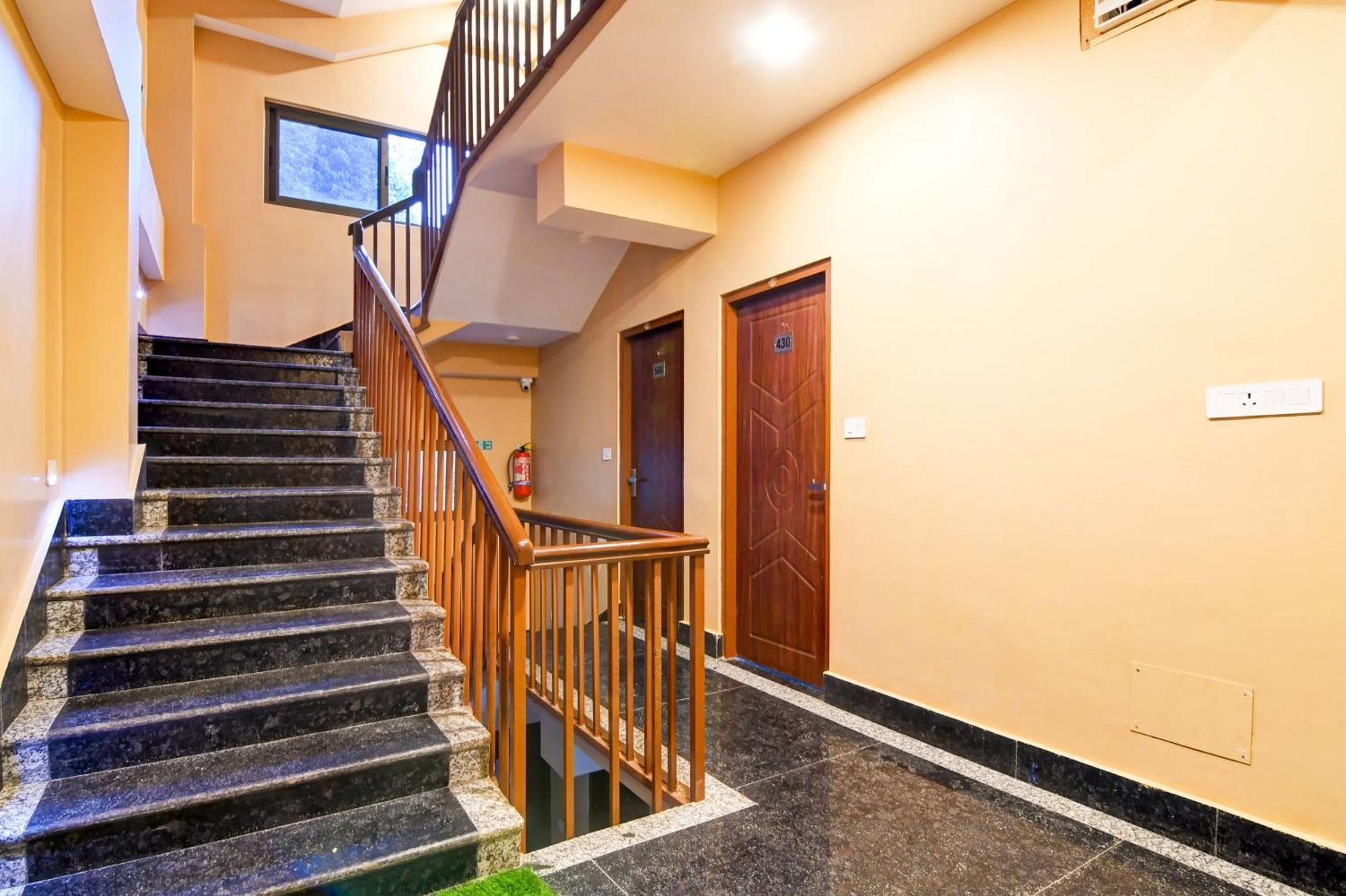 Super Townhouse Downtown Gangtok Hotell Eksteriør bilde